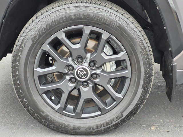 Used 2024 Toyota Sequoia Platinum AWD/4WD image 13