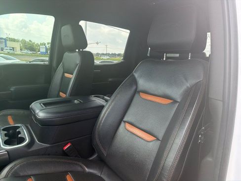 Used 2020 GMC Sierra 1500 AT4 w/ AT4 Premium Package AWD/4WD image 17