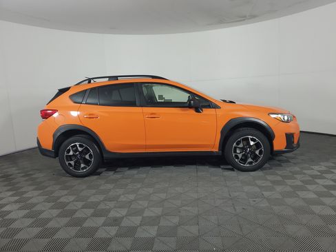 Used 2019 Subaru Crosstrek 2.0i image 3