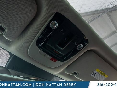 Used 2023 Kia Sorento SX image 17