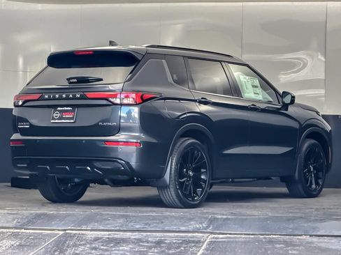 New 2026 Nissan Rogue Platinum AWD/4WD image 3