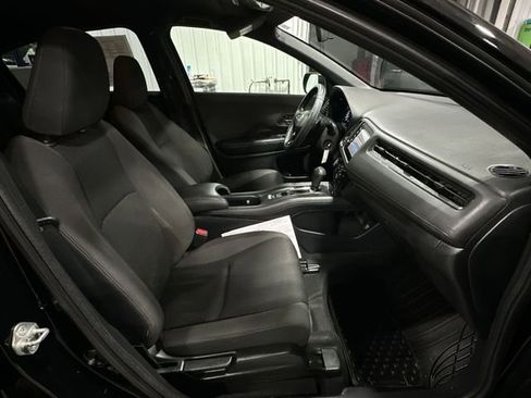 Used 2019 Honda HR-V Sport image 28