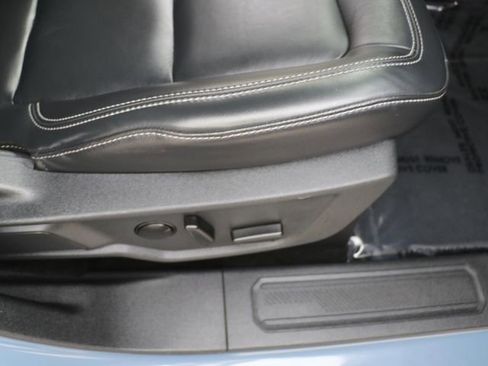 Used 2025 Ford Bronco Outer Banks AWD/4WD image 12