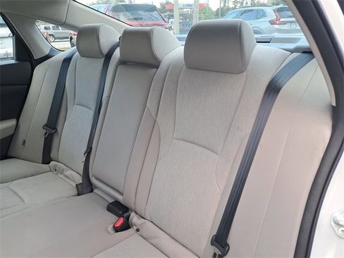 Certified 2023 Honda Accord EX image 12