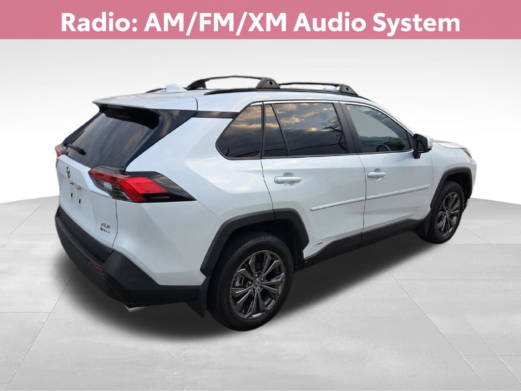 Used 2025 Toyota RAV4 XLE Premium AWD/4WD image 5