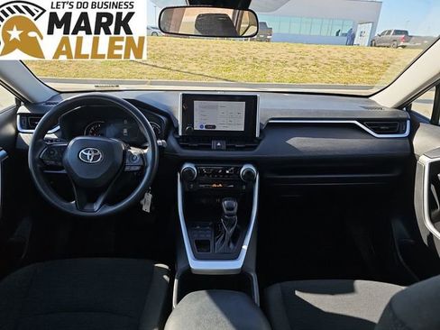 Used 2024 Toyota RAV4 LE AWD/4WD image 19