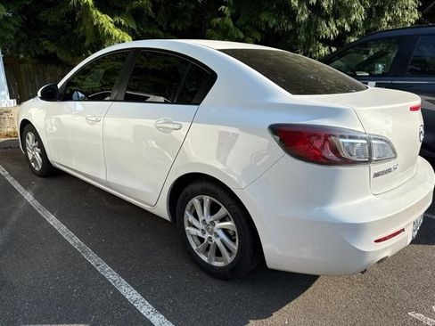 Used 2012 MAZDA MAZDA3 i Touring FWD image 3