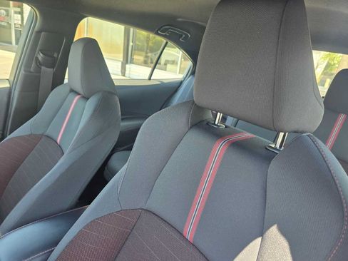 Used 2025 Toyota Corolla SE w/ Convenience Package FWD image 22