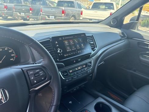 Certified 2025 Honda Ridgeline TrailSport image 16