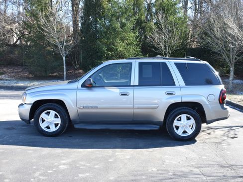 Used 2003 Chevrolet TrailBlazer LTZ w/ Skid Plate Package image 26