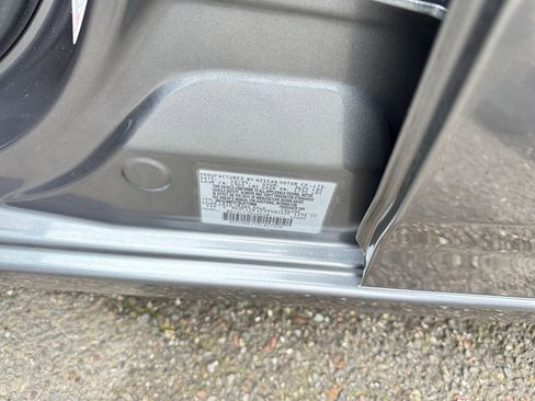 Used 2025 Nissan Versa SV image 29