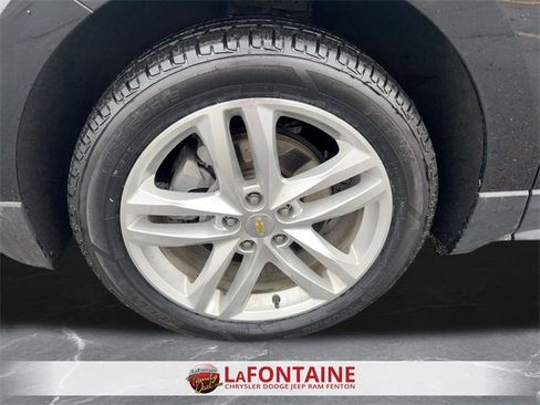 Used 2020 Chevrolet Equinox Premier image 31