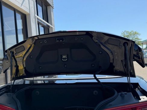 Used 2020 Chevrolet Camaro LT RWD image 21