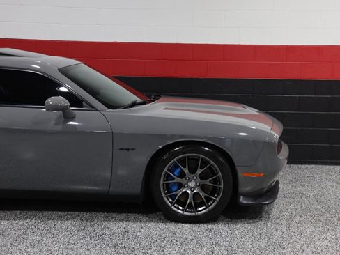 Used 2017 Dodge Challenger SRT image 6