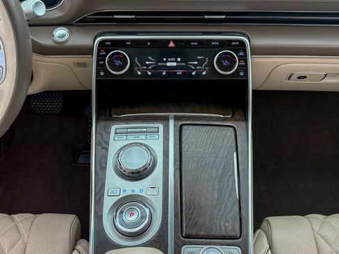 Used 2024 Genesis GV80 3.5T w/ Prestige Package AWD/4WD image 14