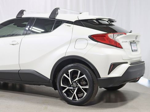 Used 2019 Toyota C-HR Limited image 10