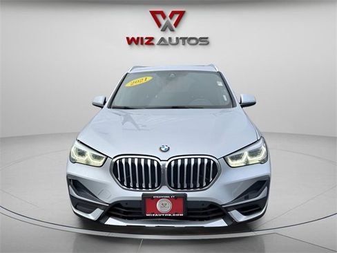 Used 2021 BMW X1 xDrive28i w/ Premium Package image 2