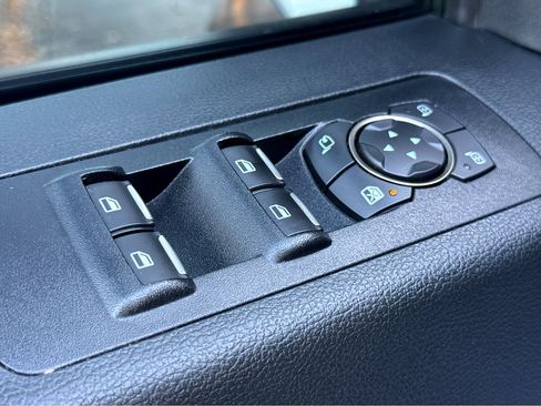 Used 2018 Ford F150 Raptor w/ Equipment Group 802A Luxury image 18