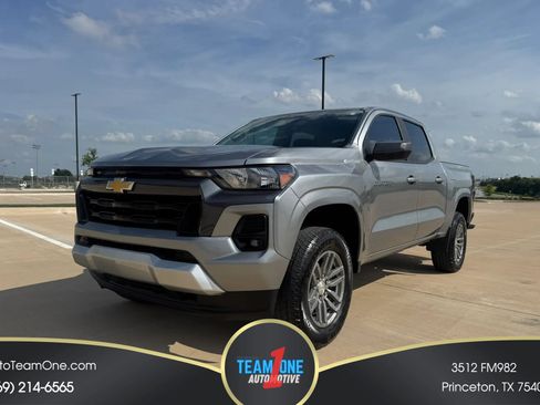 Used 2023 Chevrolet Colorado LT w/ LT Convenience Package RWD image 1