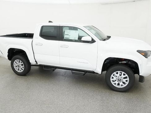 New 2026 Toyota Tacoma SR5 AWD/4WD image 45
