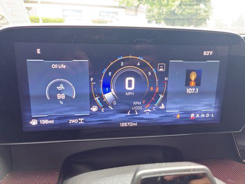 Used 2025 Chevrolet Traverse Z71 w/ Enhanced Driving Package AWD/4WD image 27