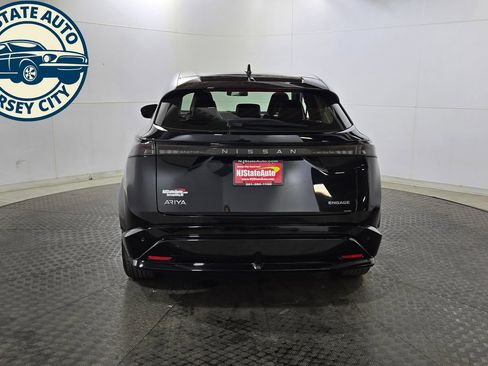 Used 2023 Nissan Ariya FWD image 6