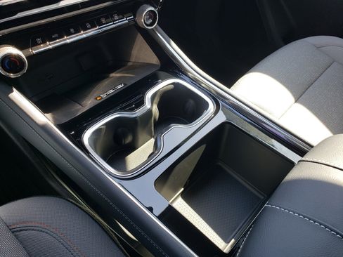 New 2026 Chevrolet Traverse LT w/ LPO, Floor Liner Package image 26