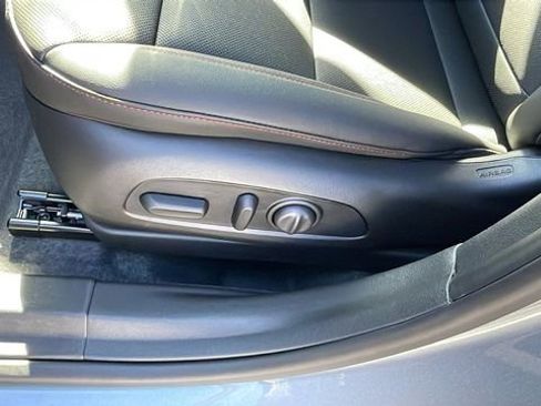 New 2026 Chevrolet Trax RS w/ Sunroof Package image 28