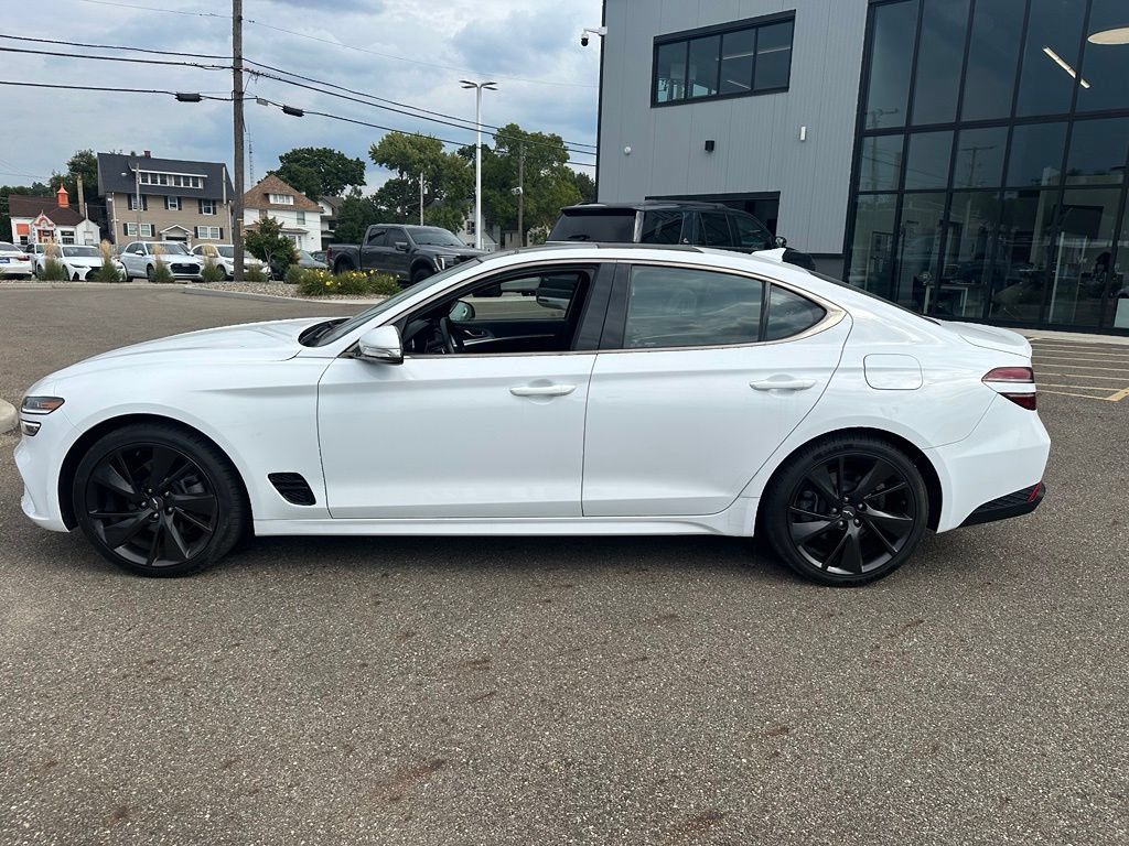 Used 2023 Genesis G70 2.0T w/ Sport Prestige Package AWD/4WD image 8