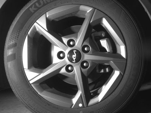 Used 2025 Kia K4 LXS image 13