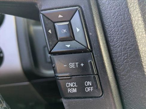 Used 2017 Ford Expedition XLT AWD/4WD image 14