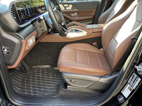 Certified 2025 Mercedes-Benz GLE 450e 4MATIC image 33