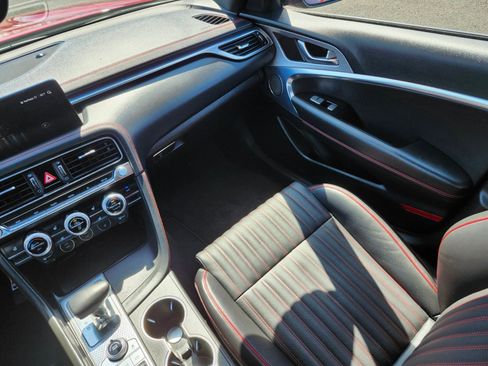 Used 2023 Genesis G70 3.3T w/ Sport Advanced Package image 15