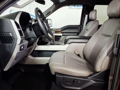 Used 2019 Ford F150 Lariat AWD/4WD image 8