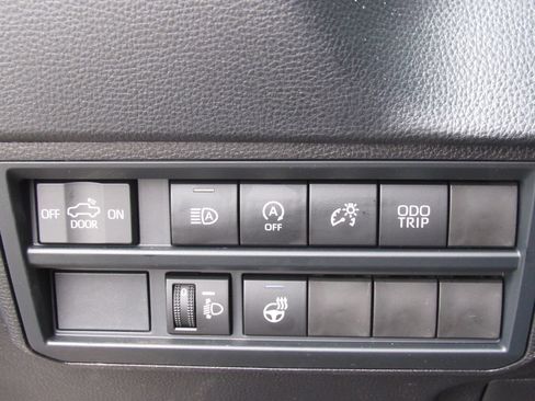 Certified 2026 Toyota Tundra SR5 w/ TRD Off-Road Package AWD/4WD image 35