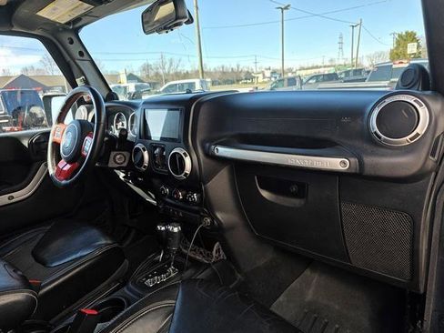 Used 2013 Jeep Wrangler Unlimited Sport image 26