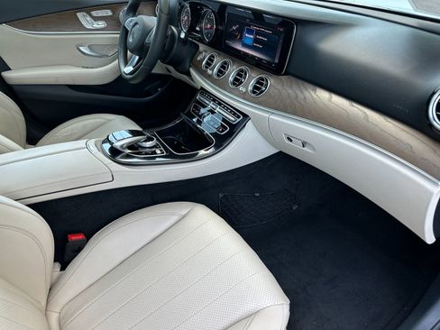 Used 2017 Mercedes-Benz E 300 image 16