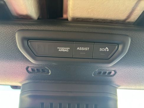 Used 2023 Jeep Wrangler Unlimited Sport image 29