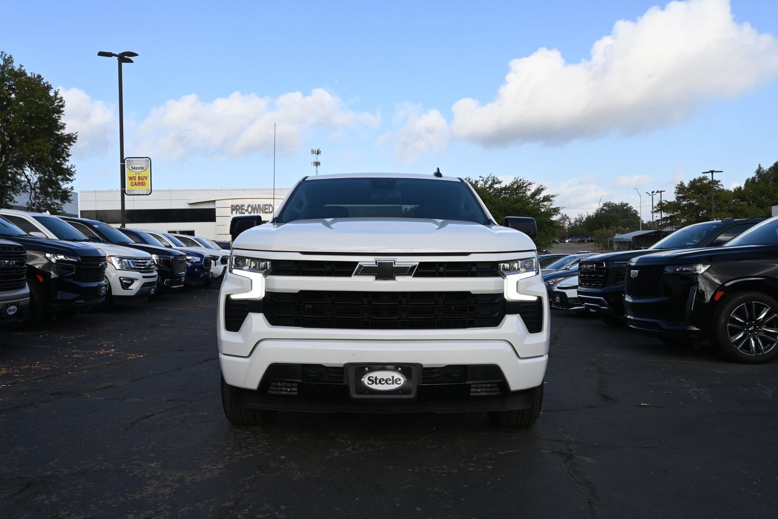 Used 2024 Chevrolet Silverado 1500 RST w/ Protection Package RWD image 2