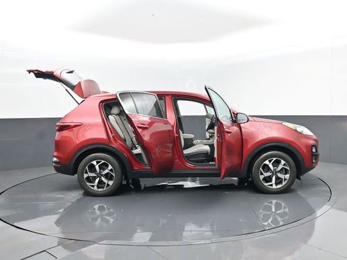 Used 2022 Kia Sportage LX image 27