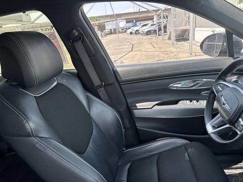 Used 2023 Genesis GV70 2.5T w/ Sport Prestige Package AWD/4WD image 17
