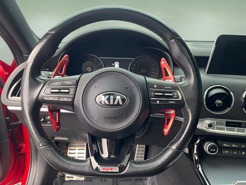 Used 2018 Kia Stinger GT2 image 28