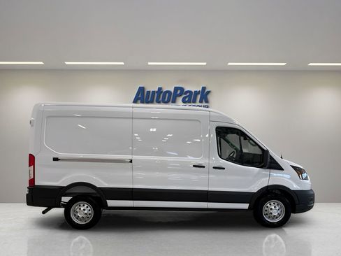 New 2026 Ford Transit 250 148 Medium Roof Extended AWD image 8