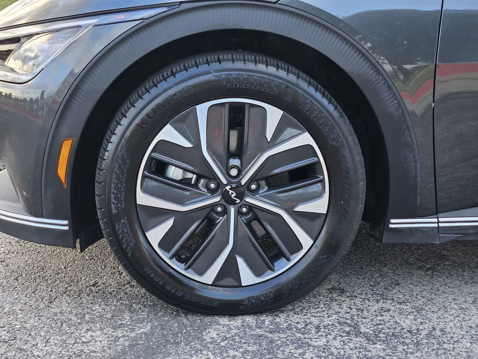 Certified 2024 Kia EV6 Light AWD/4WD image 9