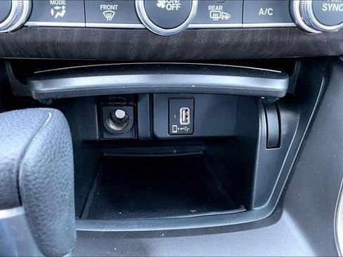Used 2020 Honda Accord EX image 16