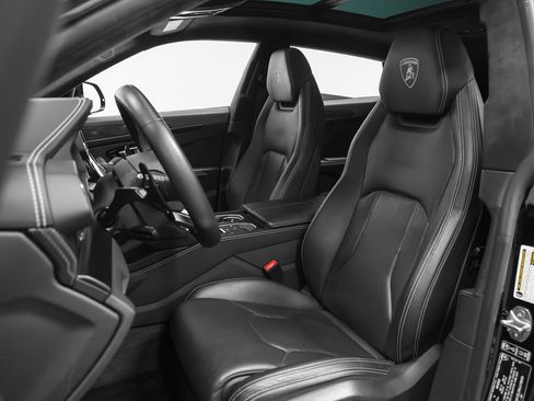 Used 2022 Lamborghini Urus AWD/4WD image 69