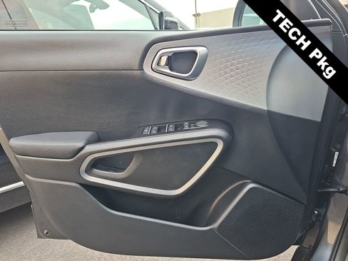 Used 2025 Kia Soul LX w/ LX Technology Package image 26