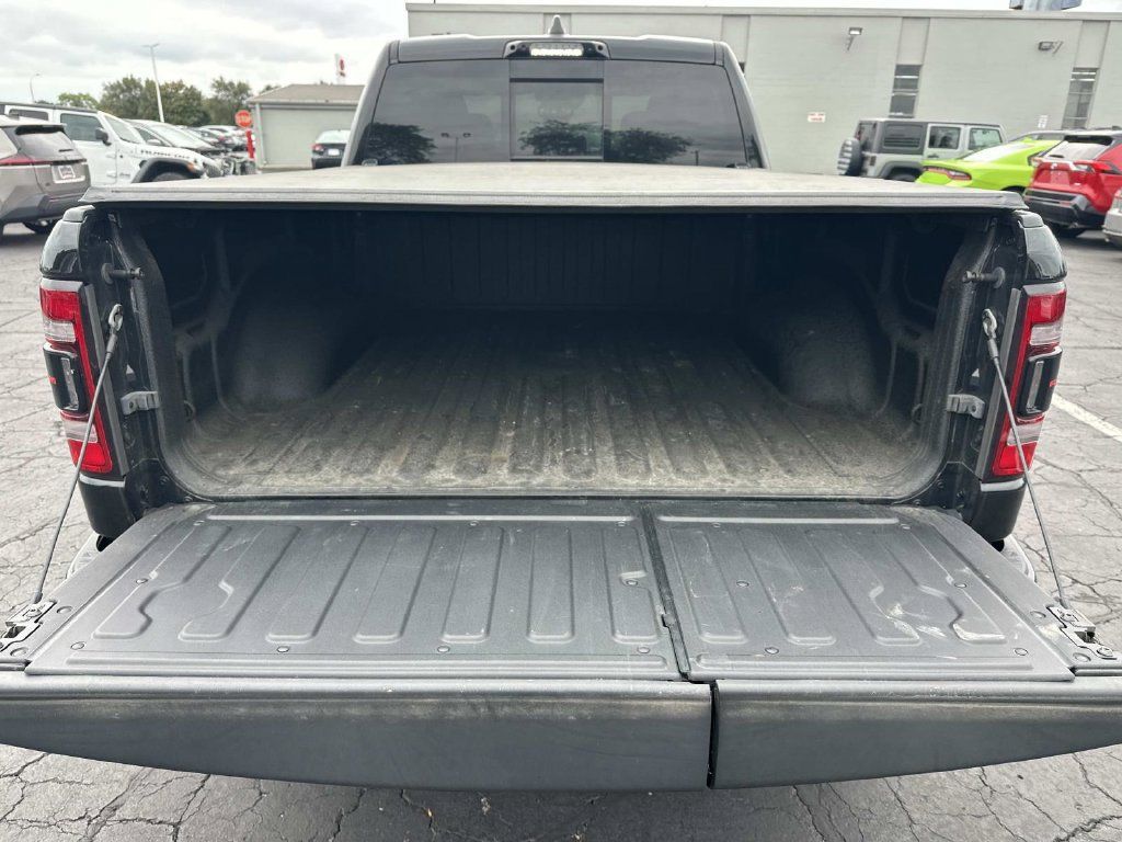Used 2022 RAM 1500 Limited AWD/4WD image 10