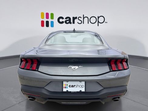 Used 2024 Ford Mustang Coupe RWD image 4