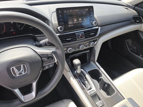 Used 2018 Honda Accord EX image 29